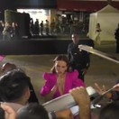 Julia Roberts vyvolala hotový ošiaľ - tlačenica, pokriky, chaos, všetci chcú autogram