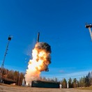 Putin cvične odpálil rakety z jadrovej triády JARS a Sineva