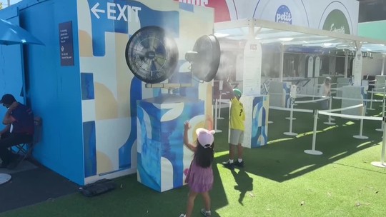 Horúčavy na tenise v Austrálii. Teploty idú k 40 °C