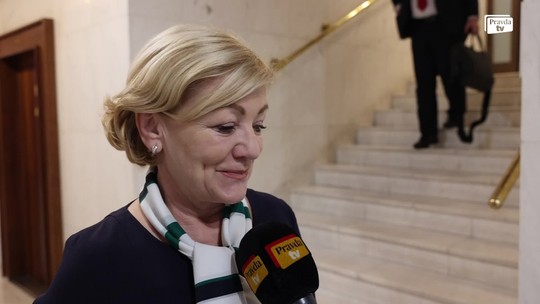 Poslanci spomínajú na milé i vtipné vianočné zážitky