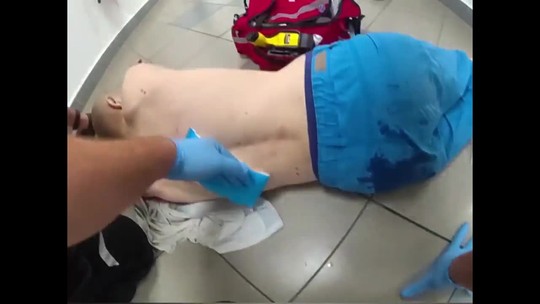 V Žiline rozhodovali sekundy. Pobodanému mužovi zachránili policajti život