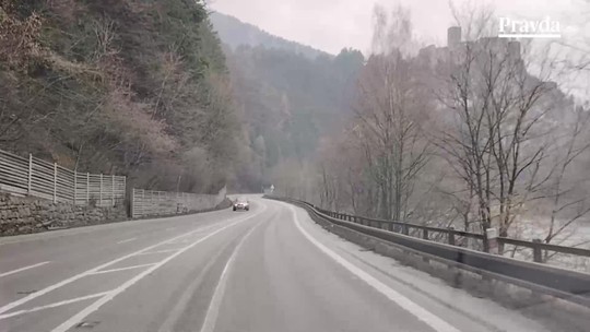 Pod Strečnom je prázdna cesta, tunel Višňové zmenil dopravu