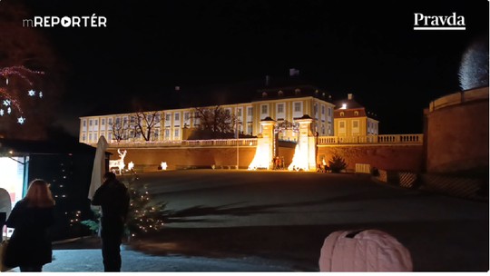 Len pár kilometrov od Slovenska sa už Vianoce začali. Pozrite si čaro známeho zámku a ceny v stánkoch