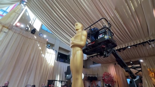 Obrie sochy Oscara postavili na červený koberec