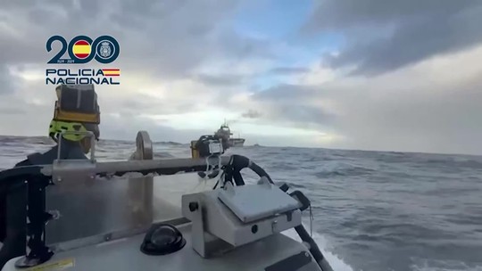 Španielska polícia skonfiškovala doteraz najväčšiu zásielku kokaínu na mori