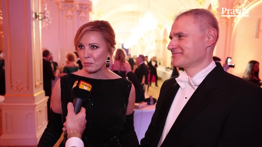 Štefánková s Bajaníkom sú si navzájom inšpiráciou. Ona je krásna a múdra, on je veľmi vzdelaný, zhodli sa. A už si aj dokončujú vety