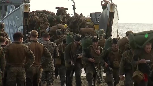 Tlak na Venezuelu. Americkí mariňáci sa vyloďujú v Karibiku