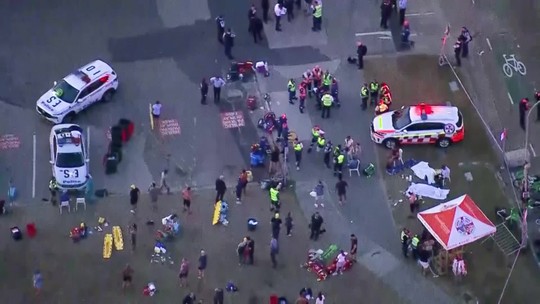 Pohľad zhora na teror v Sydney: Telá, záchranári, policajti