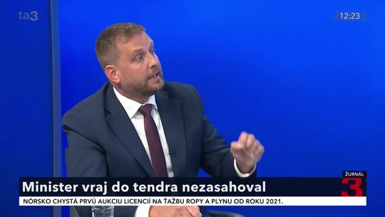 Šaško nevylúčil zrušenie tendra na záchranky. Szalay: Minister má dni vo funkcii zrátané
