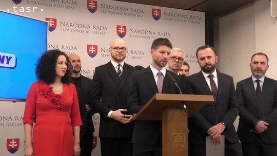 Šimečka: Matovič pri téme auditu opätovne využil príležitosť pomôcť Ficovi