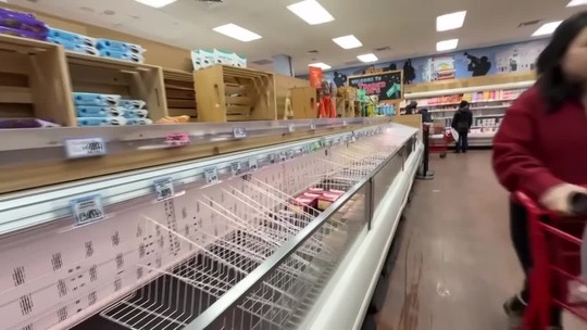 Američania vykupujú obchody, USA zasiahne snehová búrka