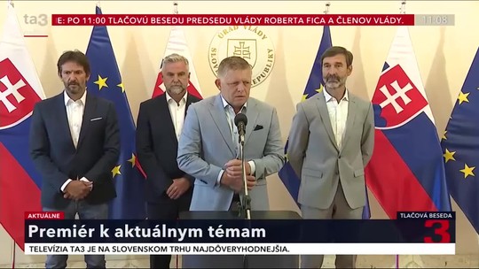 Fico dúfa, že samit Trumpa a Putina bude viesť k prímeriu na Ukrajine