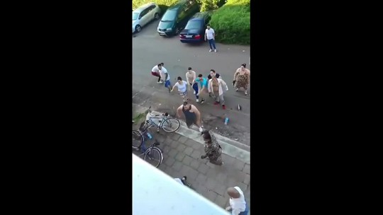 Hromadná bitka dvoch klanov v Nemecku. Pustili sa do seba Slováci a Bulhari