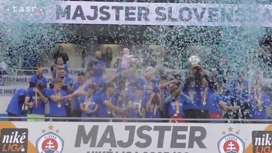 ŠK Slovan sa po ôsmy raz po sebe stal majstrom SR